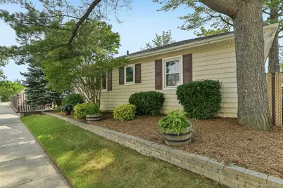 7814 Langdale Street, Floral Park, NY 11040 - Photo 6