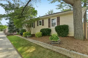 78-14 Langdale St, New Hyde Park, NY 11040 - Photo 6