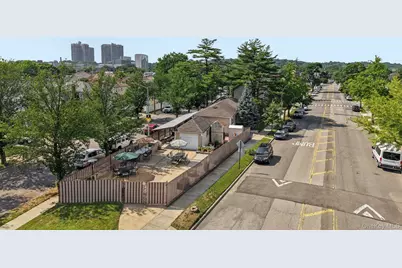 7814 Langdale Street, Floral Park, NY 11040 - Photo 44