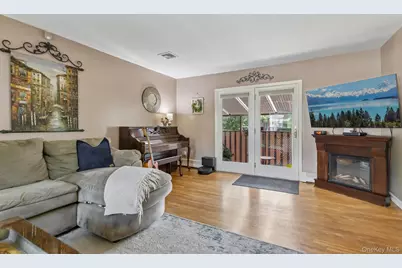 7814 Langdale Street, Floral Park, NY 11040 - Photo 10