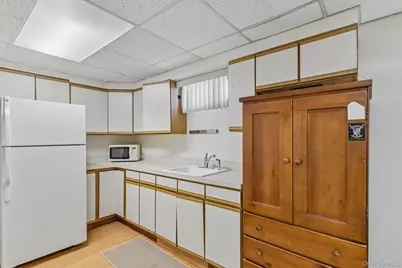 7814 Langdale Street, Floral Park, NY 11040 - Photo 26