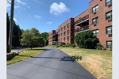 5 Oakdale Manor #L22, Suffern, NY 10901 - Photo 2