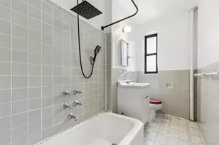 123-35 82nd Rd, Kew Gardens, NY 11415 - Photo 8