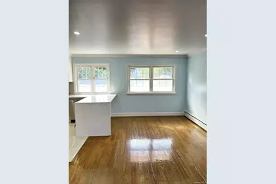 238 Jerome Street, Syosset, NY 11791 - Photo 4