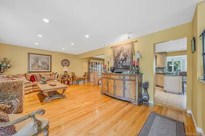 2920 Judith Drive, Merrick, NY 11566 - Photo 2