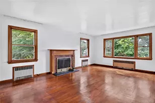 31 Orchard Farm Rd, Port Washington, NY 11050 - Photo 6
