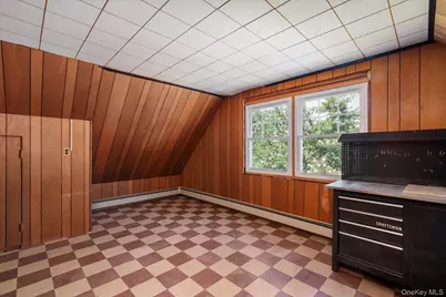 1640 Roosevelt Street, Baldwin, NY 11510 - Photo 18