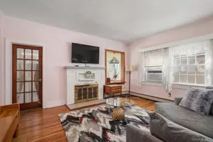 1640 Roosevelt St, Baldwin, NY 11510 - Photo 2