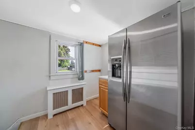 74 Fairview Avenue, Islip Terrace, NY 11752 - Photo 10