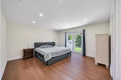 71 Penn Street, Lake Grove, NY 11755 - Photo 18
