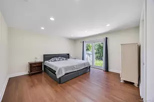 71 Penn St, Lake Grove, NY 11755 - Photo 18