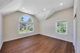 71 Penn St, Lake Grove, NY 11755 - Photo 6