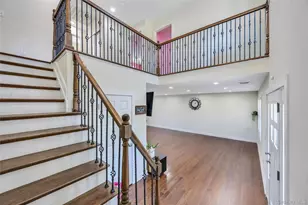 71 Penn St, Lake Grove, NY 11755 - Photo 4