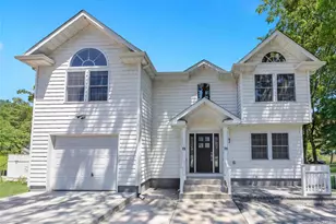 71 Penn St, Lake Grove, NY 11755 - Photo 2