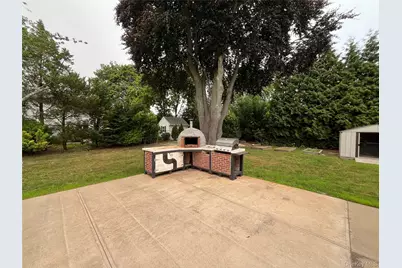 201 Wampum Lane, West Islip, NY 11795 - Photo 24