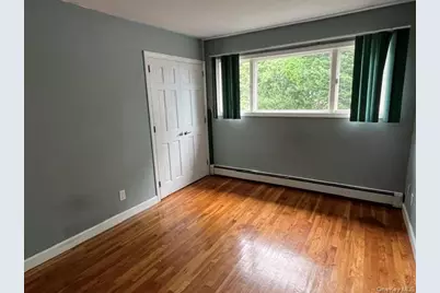 201 Wampum Lane, West Islip, NY 11795 - Photo 12
