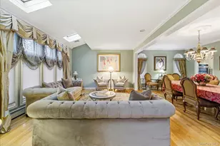 3056 Valentine Pl, Wantagh, NY 11793 - Photo 10