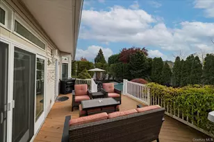 3056 Valentine Pl, Wantagh, NY 11793 - Photo 42