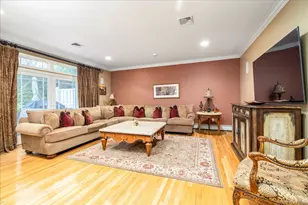 3056 Valentine Pl, Wantagh, NY 11793 - Photo 16