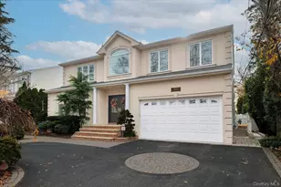 3056 Valentine Pl, Wantagh, NY 11793 - Photo 4