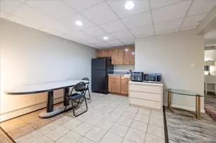 3056 Valentine Pl, Wantagh, NY 11793 - Photo 32