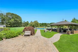 158 South St, Manorville, NY 11949 - Photo 32