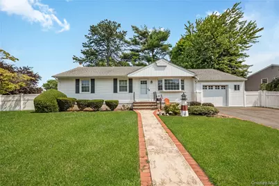 21 Bruce Lane, Farmingdale, NY 11735 - Photo 1