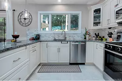 9 Prospect Place, Suffern, NY 10901 - Photo 8