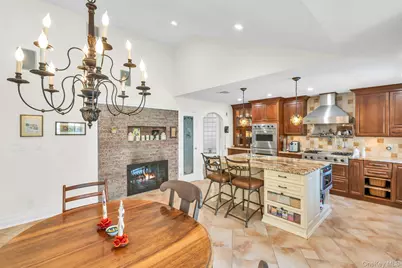 18 Regent Place, Roslyn, NY 11576 - Photo 16