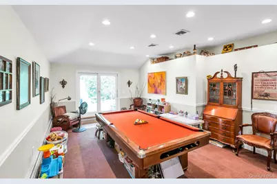 18 Regent Place, Roslyn, NY 11576 - Photo 14