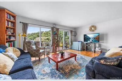 24 Scenic Circle #24, Croton on Hudson, NY 10520 - Photo 8