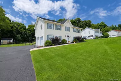 3 Sharon Drive, Middletown, NY 10941 - Photo 2
