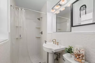 325 Main Street #4C, White Plains, NY 10601 - Photo 8