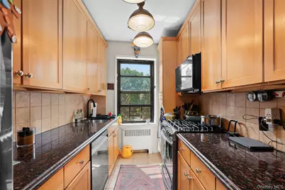 325 Main Street #4C, White Plains, NY 10601 - Photo 16