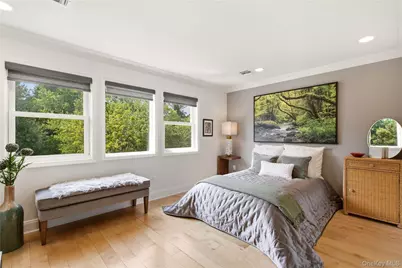 323 Baltustrol Circle, Roslyn, NY 11576 - Photo 28