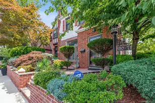 130-71 226th St, Springfield Gardens, NY 11413 - Photo 24
