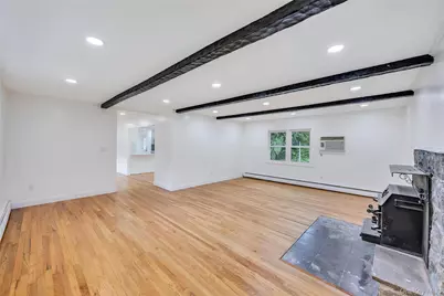 499 Silver, West Babylon, NY 11704 - Photo 8