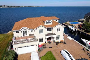 75 Yacht Club Rd, Babylon, NY 11702 - Photo 2