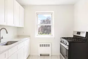 147-45 69th Rd, Flushing, NY 11367 - Photo 4