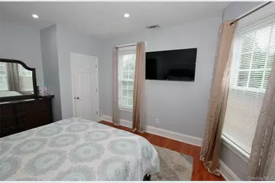 278 S Long Beach Avenue, Freeport, NY 11520 - Photo 30