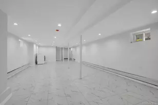 137-40 234th St, Rosedale, NY 11422 - Photo 18