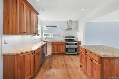9 Tudor Road, Farmingdale, NY 11735 - Photo 6