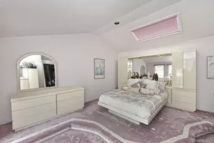 92 Bowling Ln, Deer Park, NY 11729 - Photo 14
