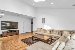 2800 Janet Ave, North Bellmore, NY 11710 - Photo 10