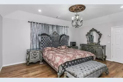 2800 Janet Avenue, North Bellmore, NY 11710 - Photo 12