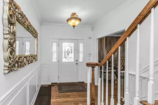 2800 Janet Ave, North Bellmore, NY 11710 - Photo 2