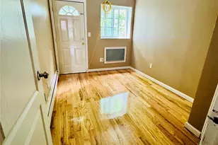 189-15 117th Rd, Saint Albans, NY 11412 - Photo 2