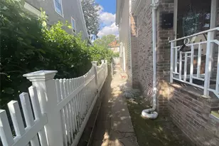 115-11 172nd St, Jamaica, NY 11434 - Photo 10