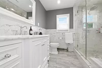 137 Sycamore Street, West Hempstead, NY 11552 - Photo 14