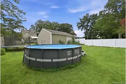 137 Sycamore Street, West Hempstead, NY 11552 - Photo 26